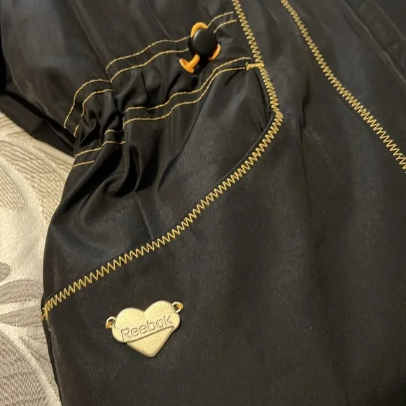 Reebok Pittsburgh Steelers Jacket with detachable hood and sleeves - Picture 3 of 10